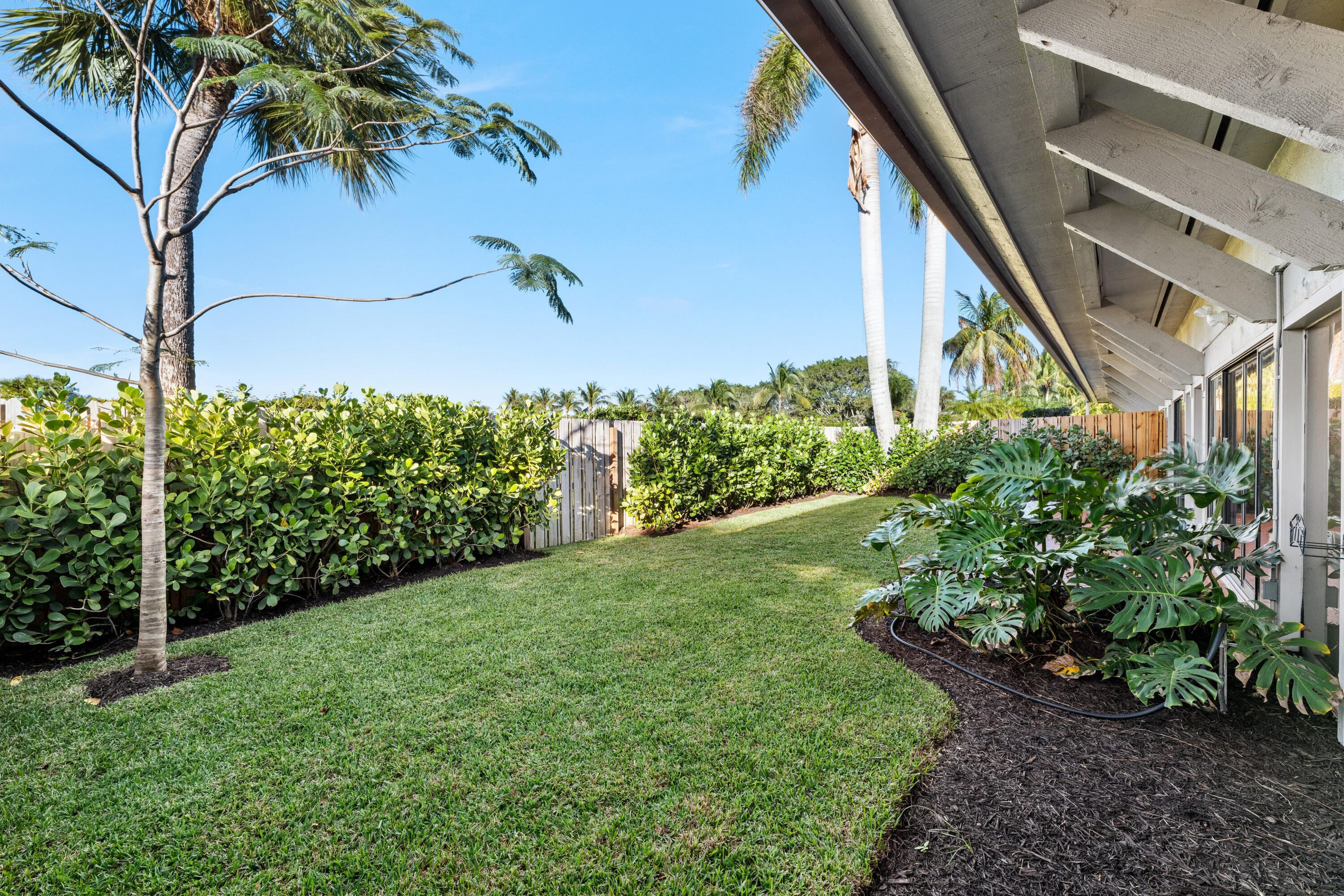 11811 Rene Lacoste Place Wellington, FL 33414 - Photo 29 of 84 11811 Rene Lacoste Pl-print-013-098-DSC