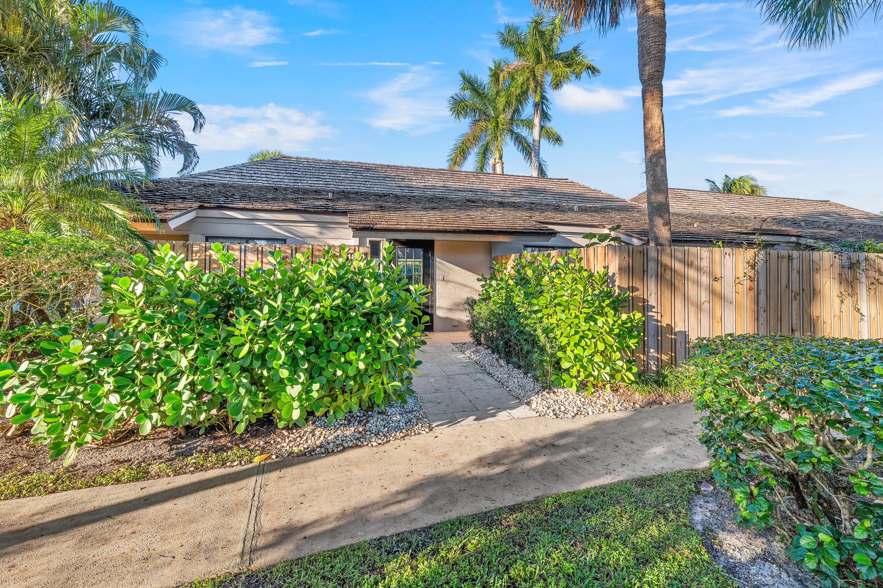 11811 Rene Lacoste Place Wellington, FL 33414 - Photo 43 of 84 11811 Rene Lacoste Pl-print-023-113-DSC