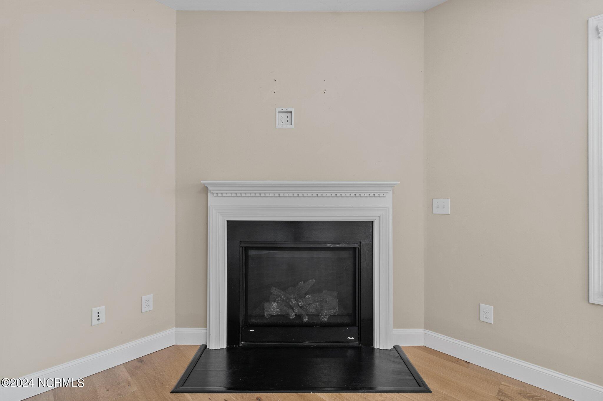 204 Sandy Springs Road Aberdeen, NC 28315 - Photo 16 of 33 21-web-or-mls-IMG_5527