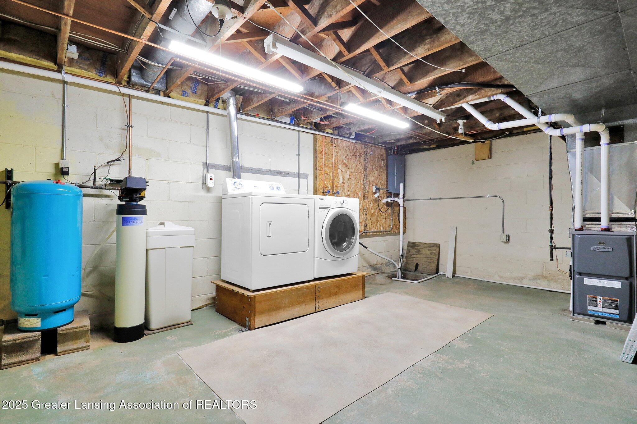 3197 Holt Road Mason, MI 48854 - Photo 24 of 28 27-web-or-mls-Open Ended Media-27
