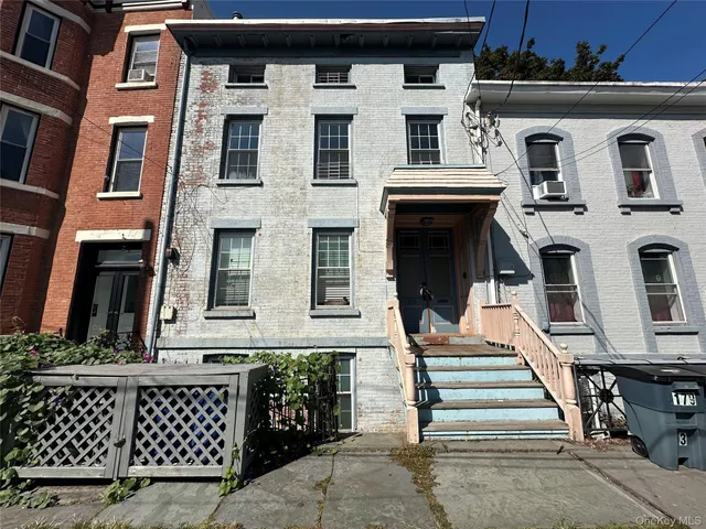 $2,100 | 177 Liberty Street, Newburgh, NY 12550