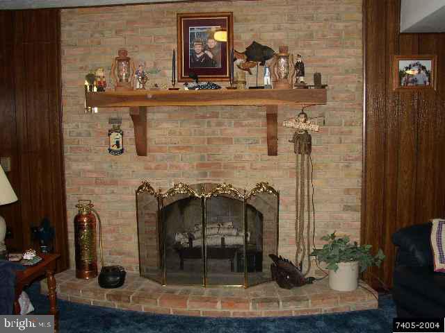 1589 Bonbar Road York, PA 17403 - Photo 5 of 7 Gallery Image 5