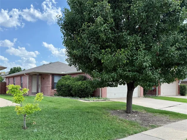 $1,895 | 5912 Ridge Lake Drive, Fort Worth, TX 76244