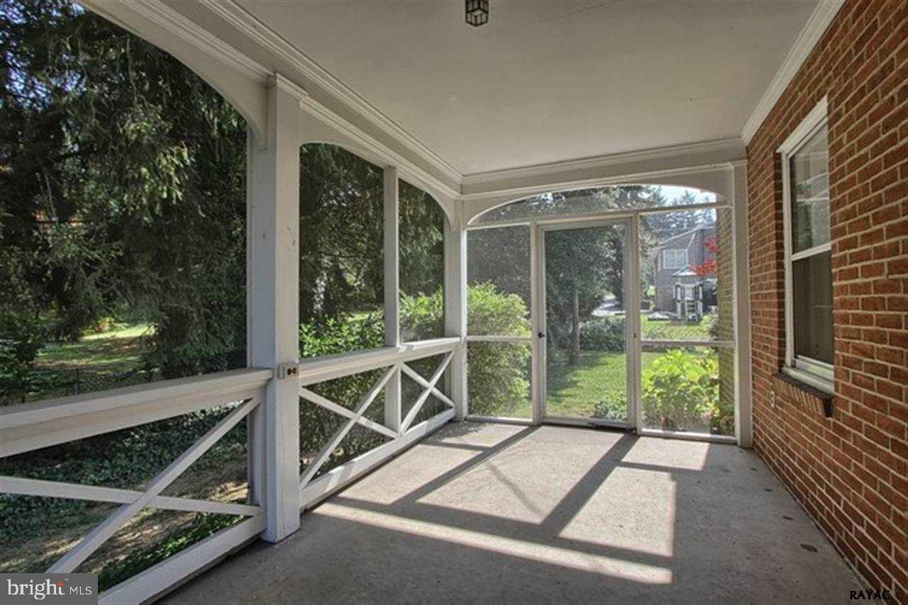 972 Country Club Road York, PA 17403 - Photo 13 of 27 Gallery Image 13