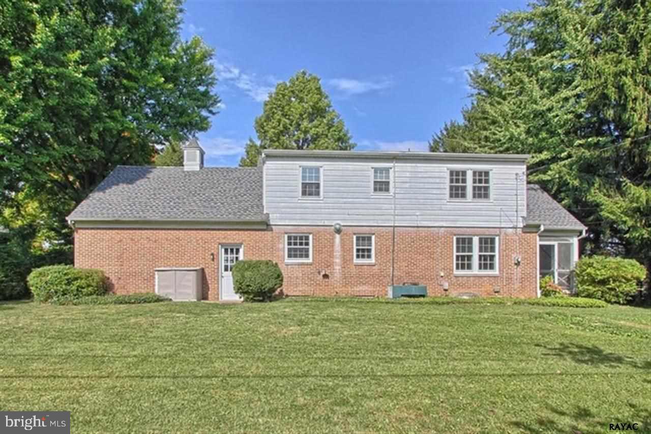 972 Country Club Road York, PA 17403 - Photo 22 of 27 Gallery Image 22