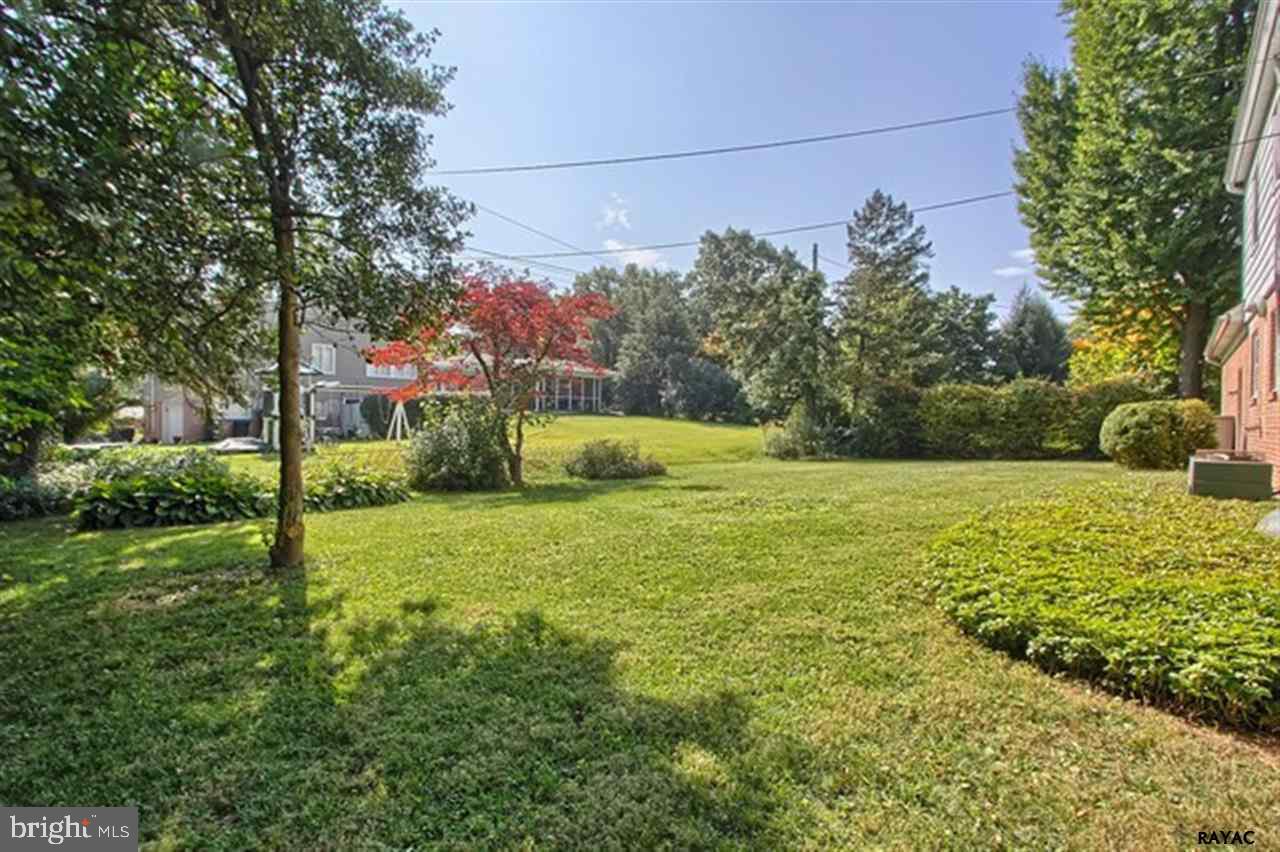972 Country Club Road York, PA 17403 - Photo 23 of 27 Gallery Image 23