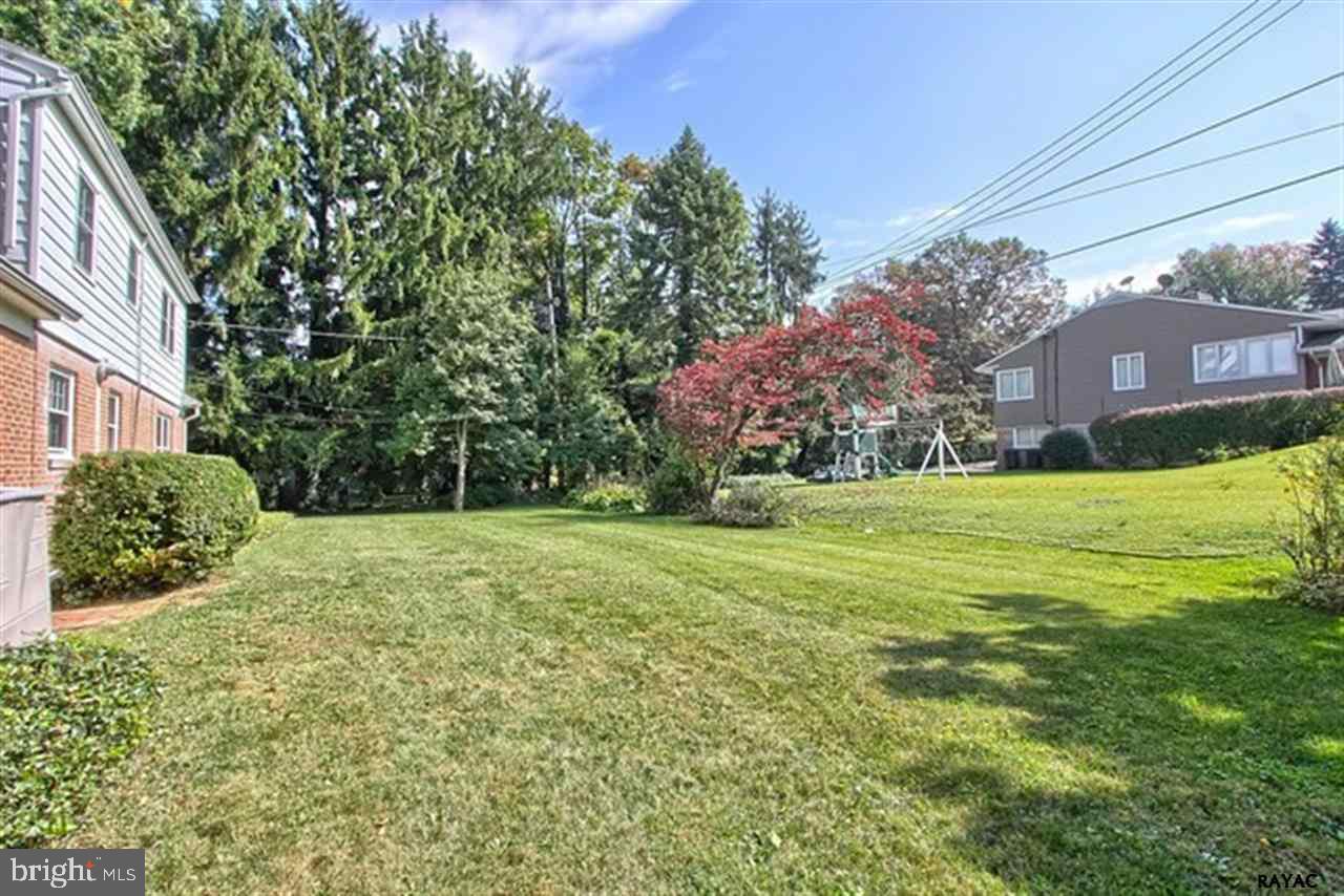 972 Country Club Road York, PA 17403 - Photo 25 of 27 Gallery Image 25