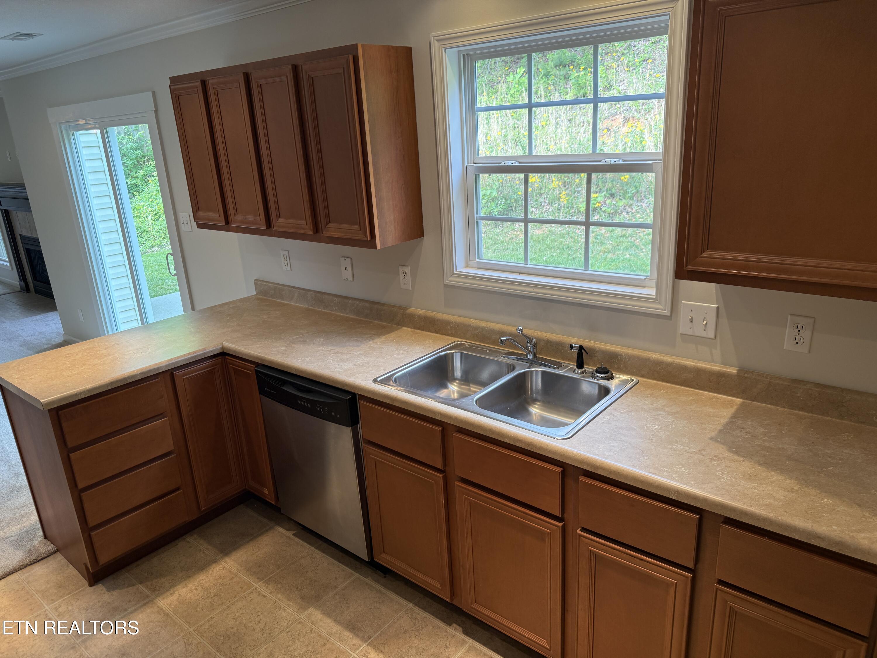 1145 Snyder Ridge Lane Knoxville, TN 37932 - Photo 8 of 36 8