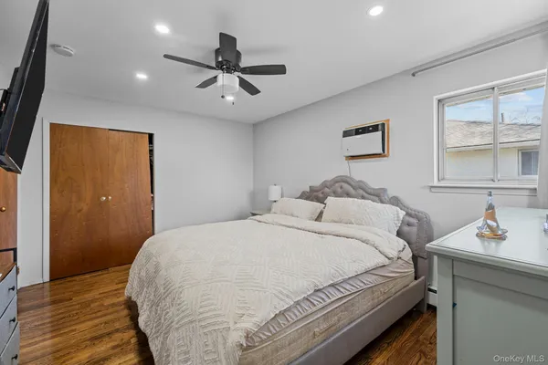 $889,000 | 1383 B Street, Elmont, NY 11003