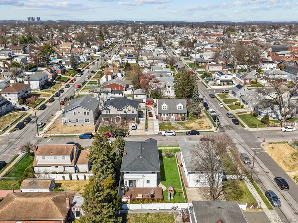 $889,000 | 1383 B Street, Elmont, NY 11003