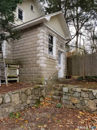 $1,900 | 26 Prospect Street, Unit 2, Bethel, CT 06801