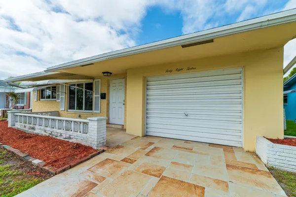 $259,000 | 4812 Northwest 49th Drive, Tamarac, FL 33319