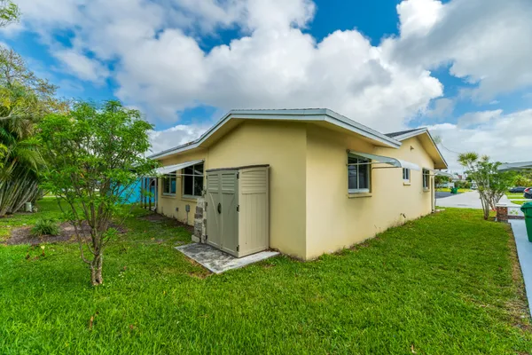 $259,000 | 4812 Northwest 49th Drive, Tamarac, FL 33319