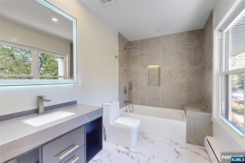 16 Columbine Road Paramus, NJ 07652 - Photo 28 of 44