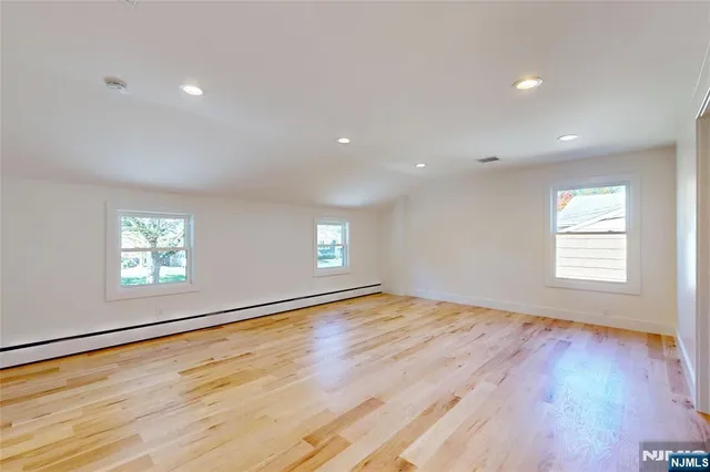 $1,599,999 | 16 Columbine Road, Paramus, NJ 07652