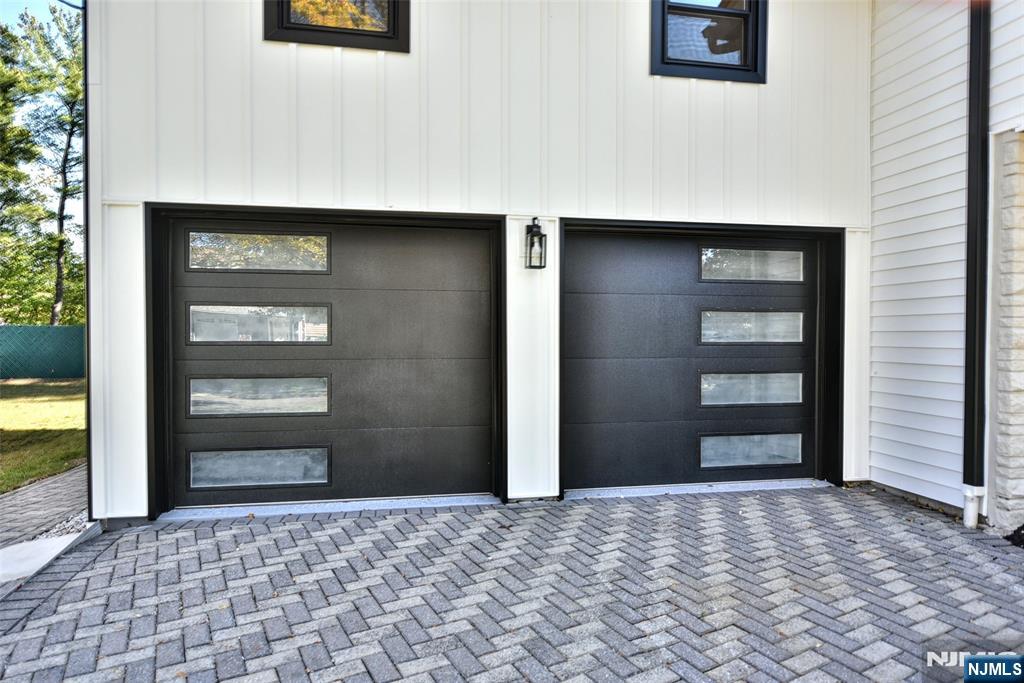 16 Columbine Road Paramus, NJ 07652 - Photo 36 of 44