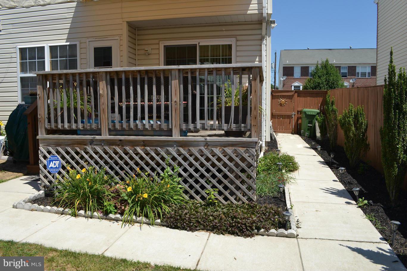 1405 Riggs Avenue Baltimore, MD 21217 - Photo 24 of 29 Deck off Dining room