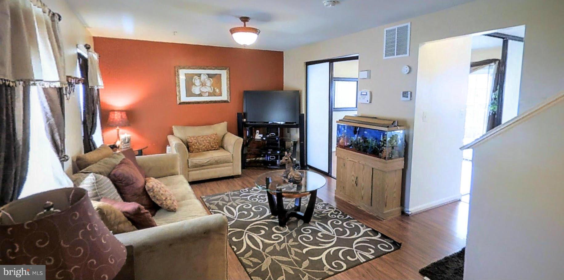 1405 Riggs Avenue Baltimore, MD 21217 - Photo 9 of 29 Family Room