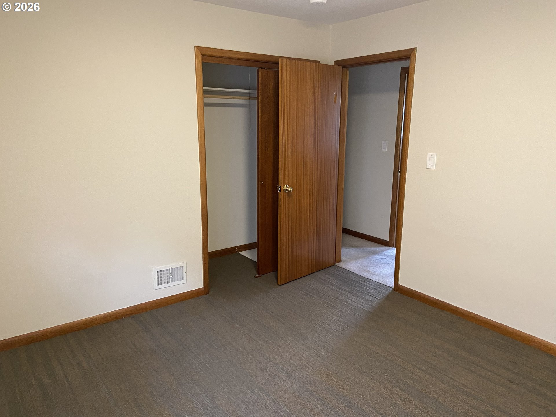 144 Southeast 85th Avenue Portland, OR 97216 - Photo 20 of 43 a view of an empty room