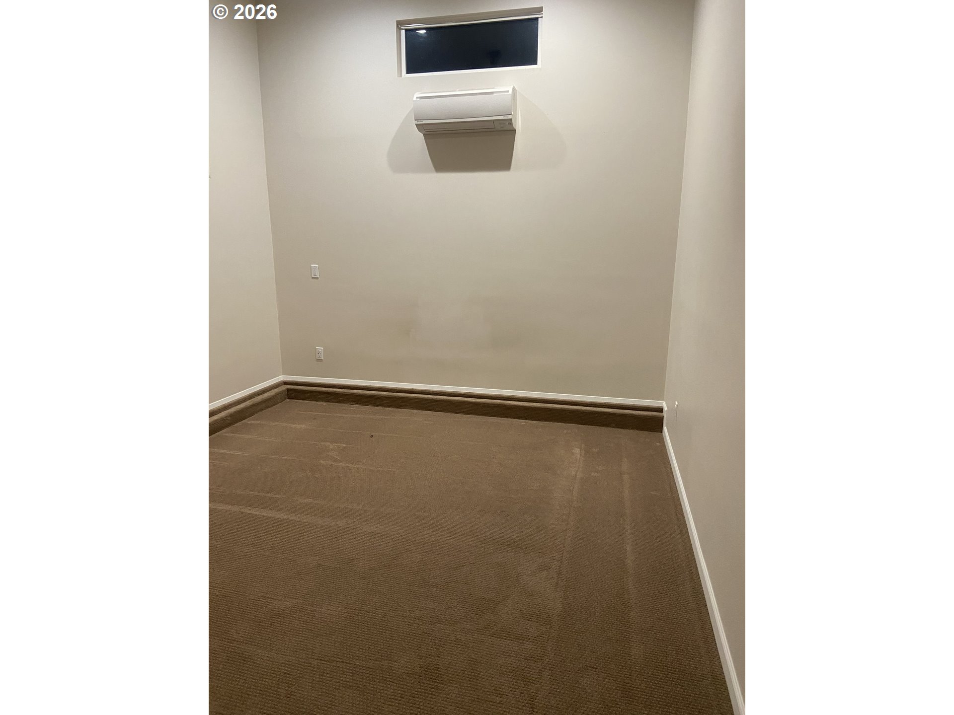144 Southeast 85th Avenue Portland, OR 97216 - Photo 28 of 43 a view of an empty room