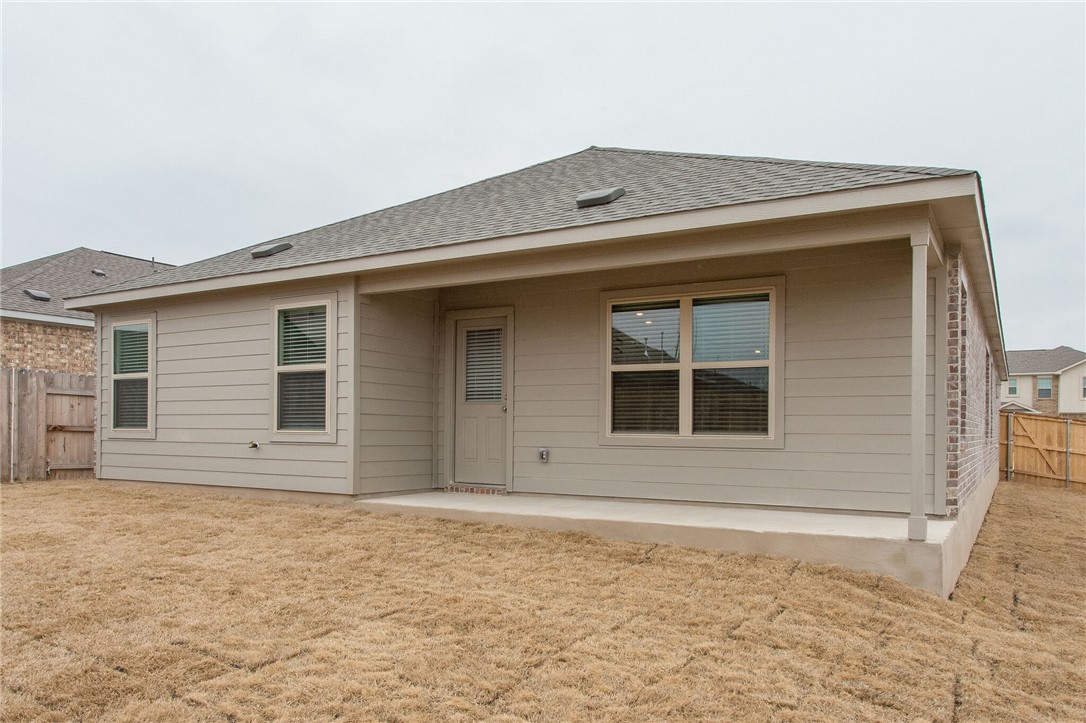 3417 Pauling Loop Round Rock, TX 78665 - Photo 28 of 31 a front view of a house