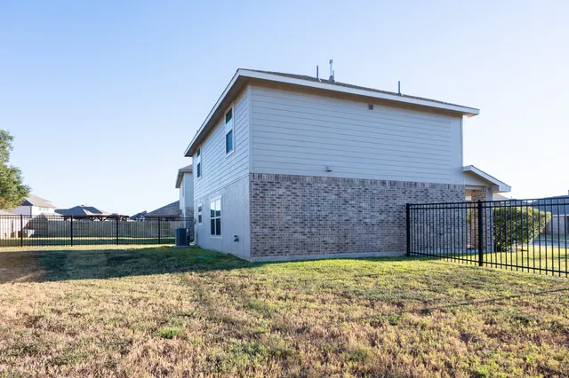 $2,300 | 5403 Rosser Ruby Way, Brookshire, TX 77423