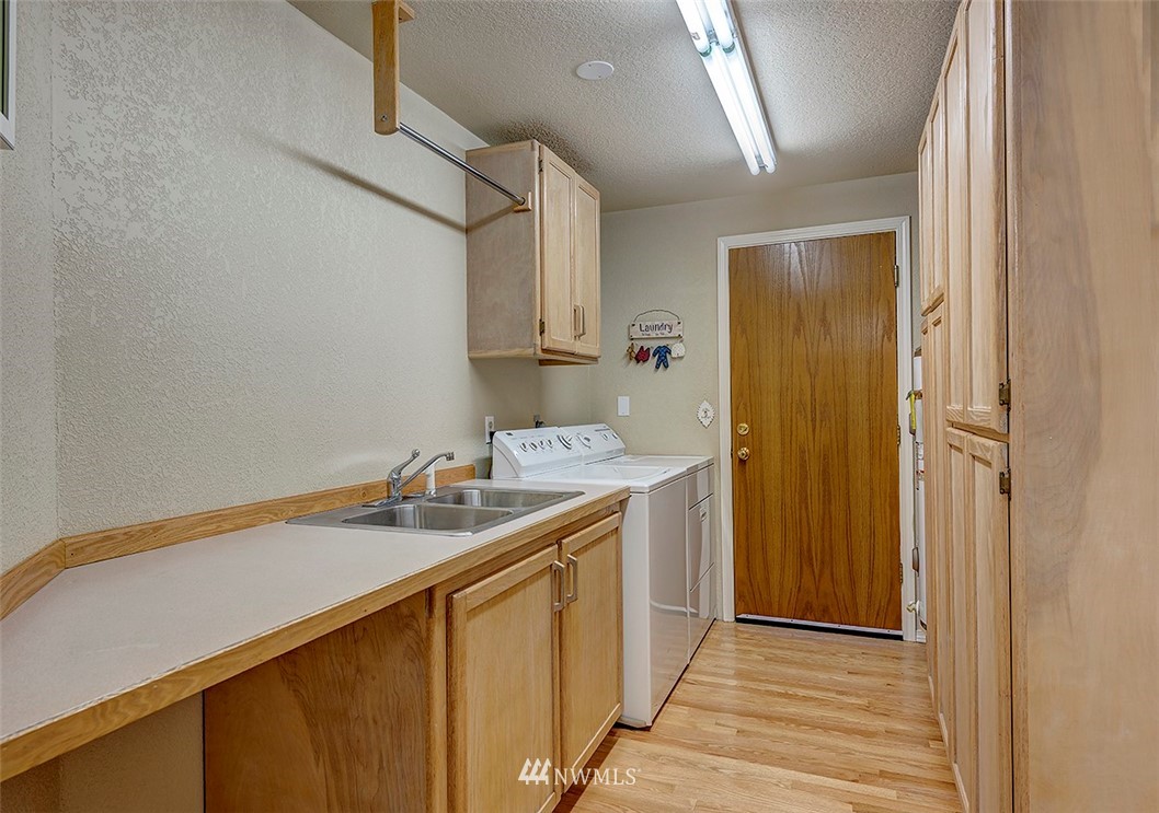 4925 150th Place Southwest Edmonds, WA 98026 - Photo 12 of 19 Gallery Image 12