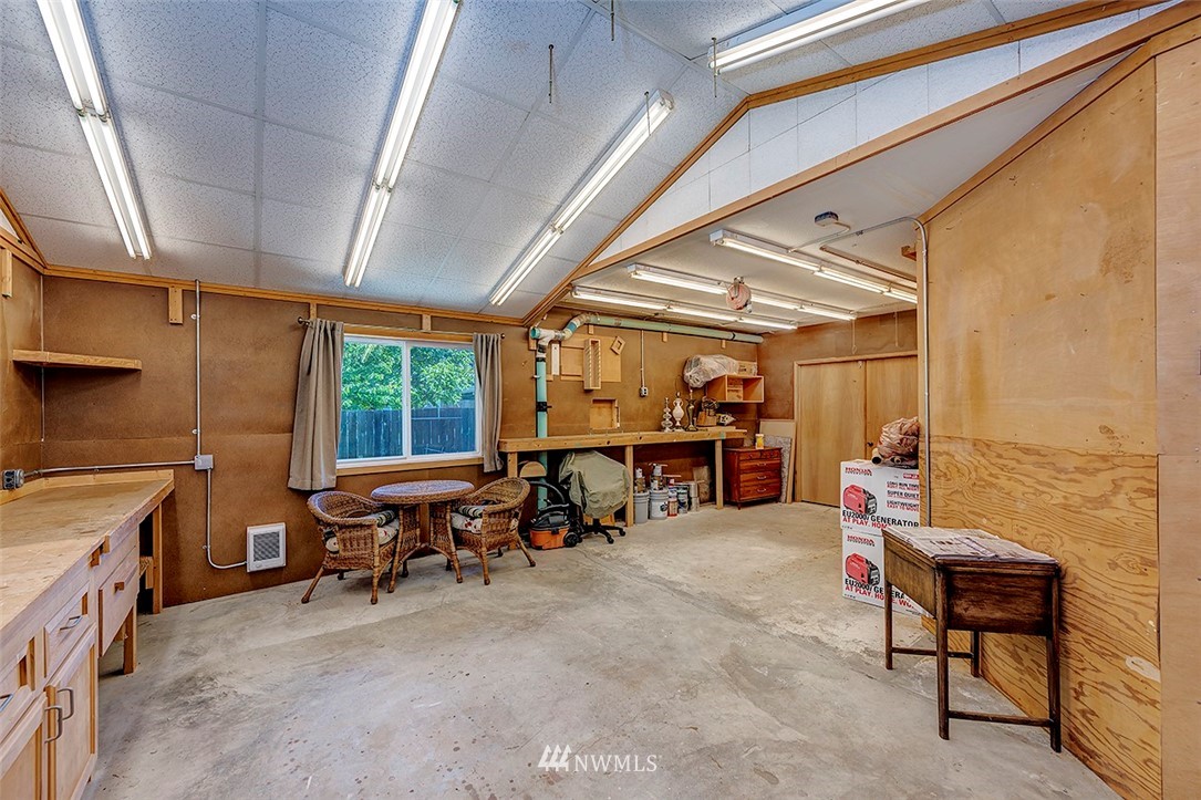 4925 150th Place Southwest Edmonds, WA 98026 - Photo 18 of 19 Gallery Image 18