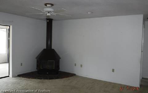 118 Loquat Road Northwest Lake Placid, FL 33852 - Photo 3 of 13 Gallery Image 3