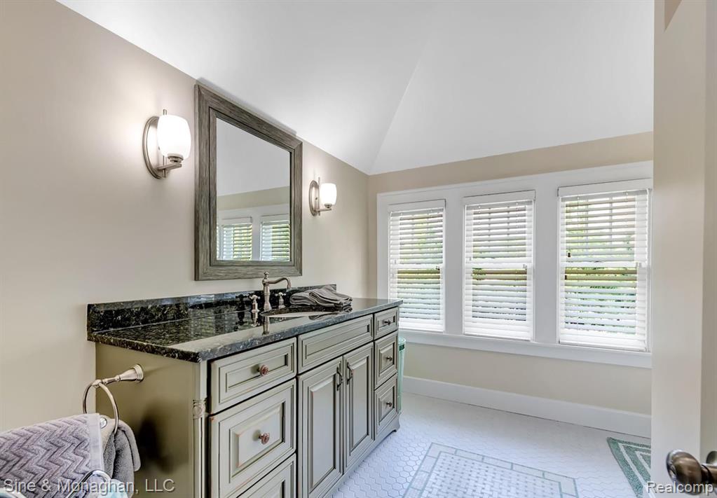 1158 West Maple Road Birmingham, MI 48009 - Photo 55 of 77
