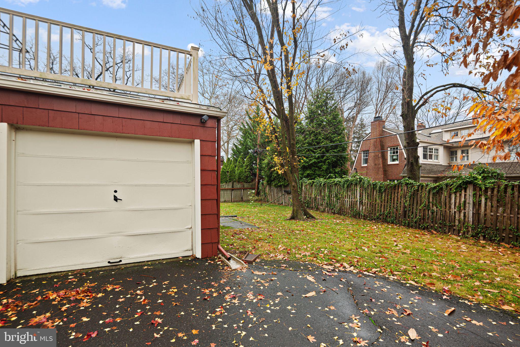 35 Colonial Ridge Drive Haddonfield, NJ 08033 - Photo 16 of 17 a backyard of a house