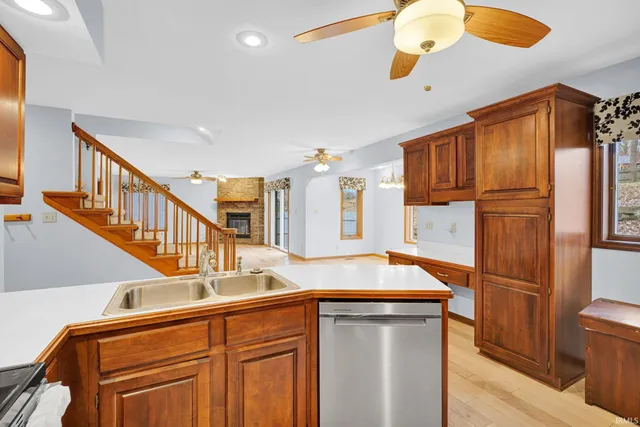 $342,000 | 8211 Yorkridge Drive, Newburgh, IN 47630