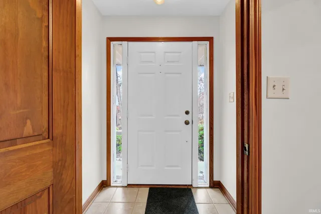 $342,000 | 8211 Yorkridge Drive, Newburgh, IN 47630