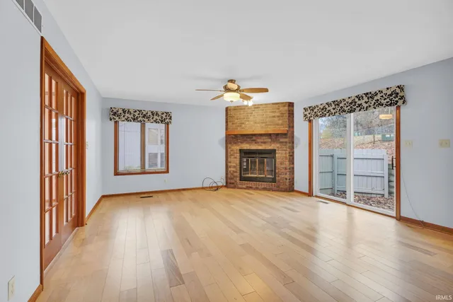 $342,000 | 8211 Yorkridge Drive, Newburgh, IN 47630