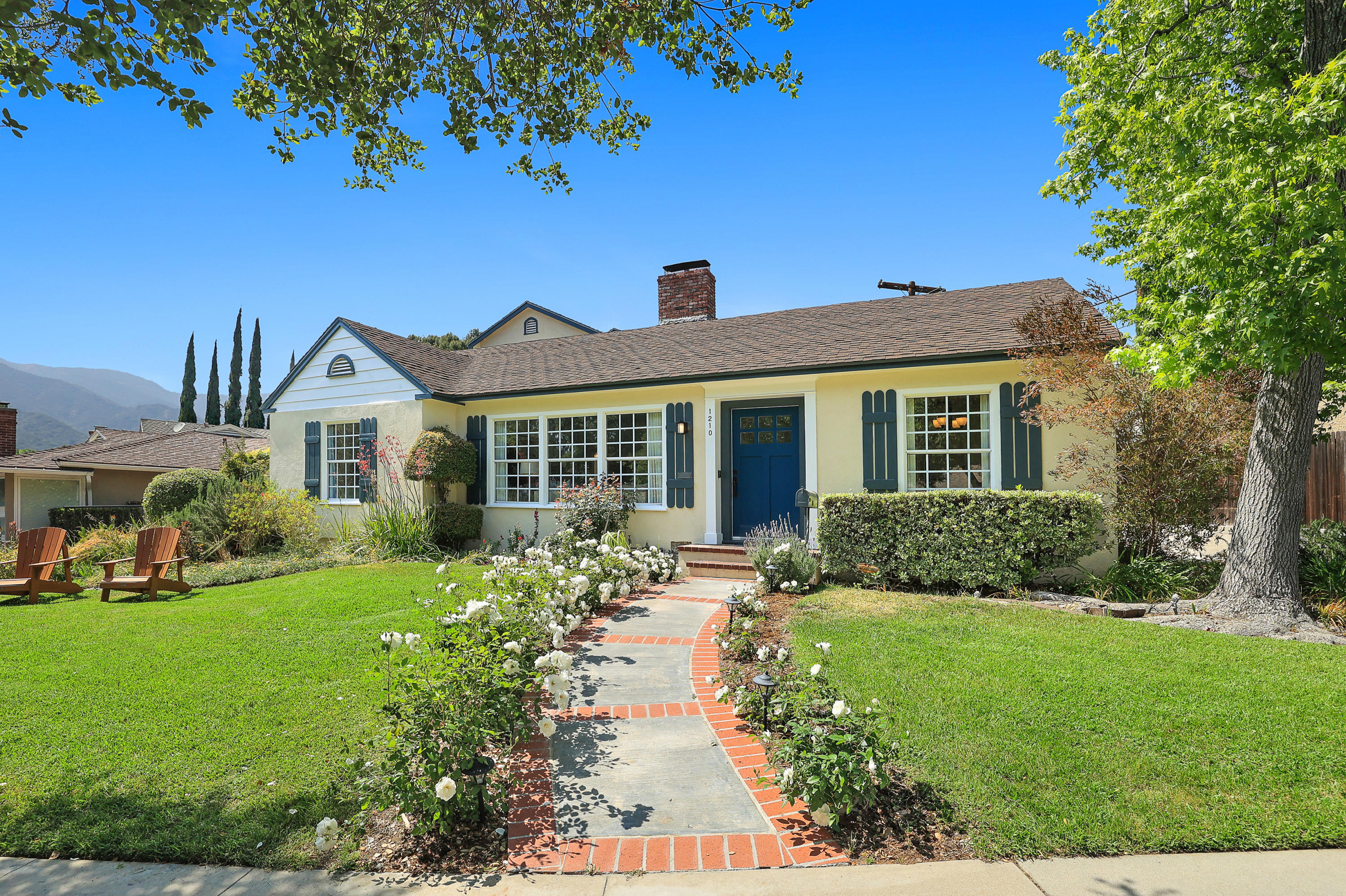 1210 Oak Cir Drive Glendale, CA 91208 - Photo 2 of 27 Print_5