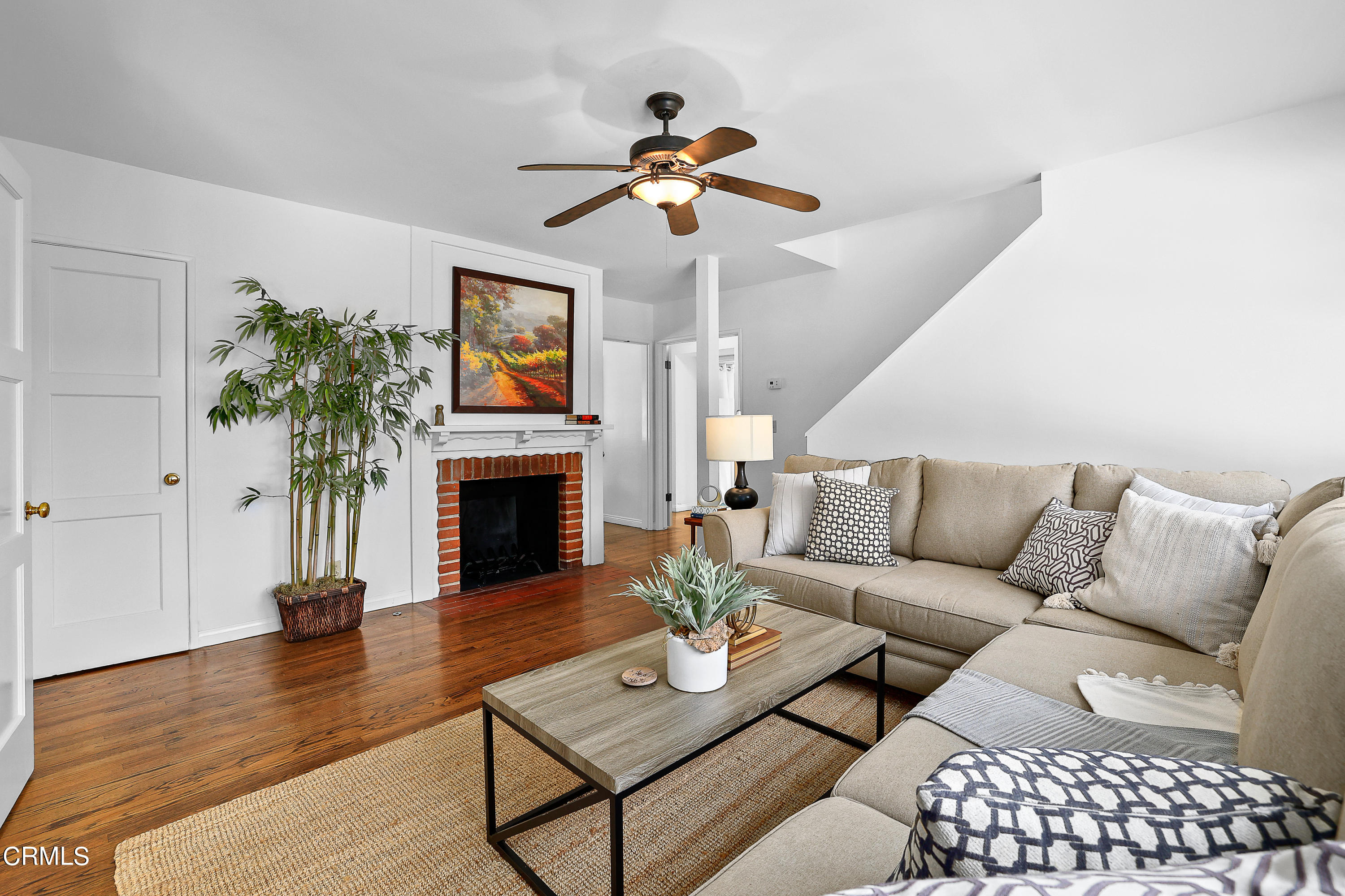 1210 Oak Cir Drive Glendale, CA 91208 - Photo 12 of 27 Print_18