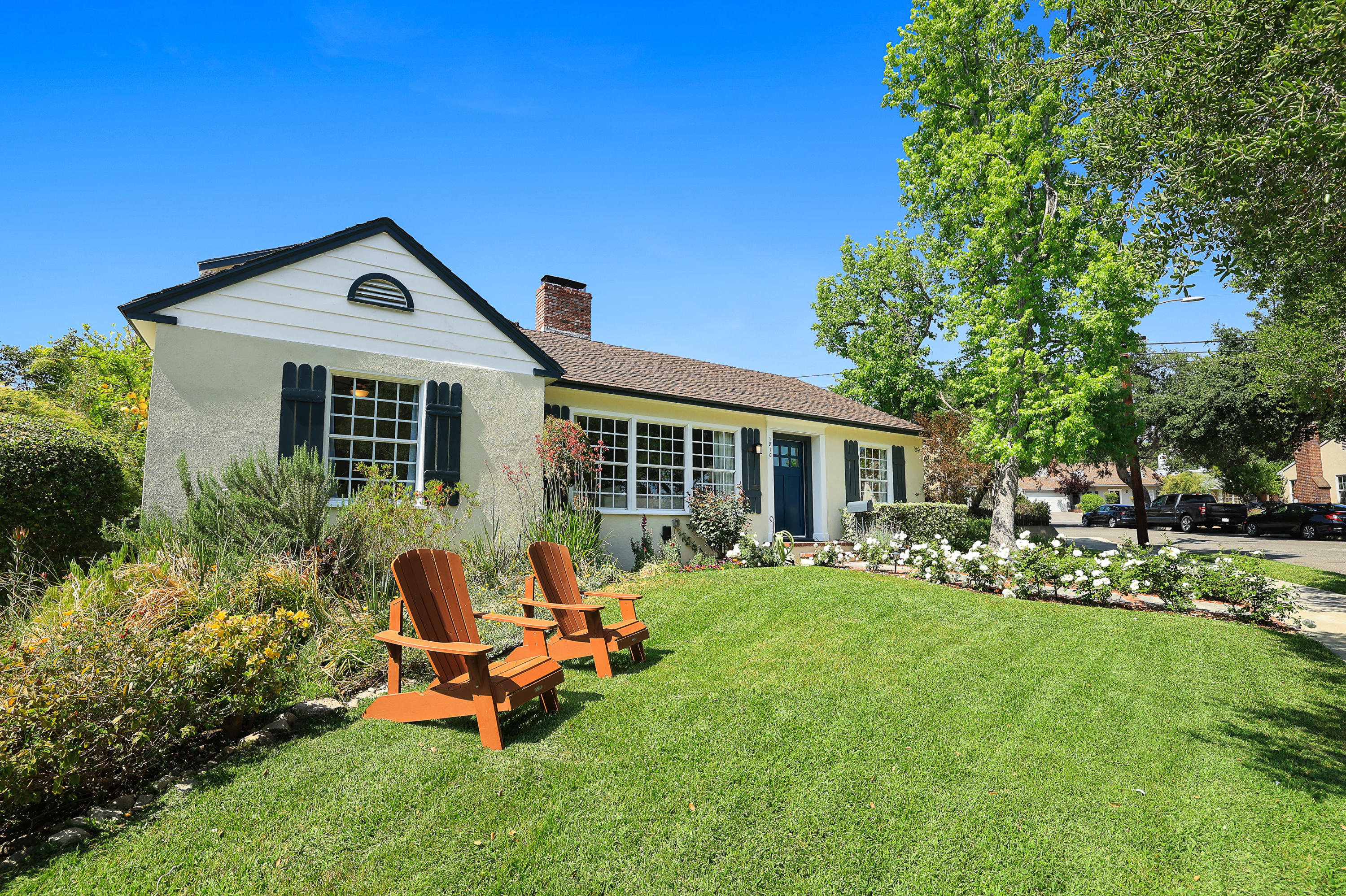 1210 Oak Cir Drive Glendale, CA 91208 - Photo 3 of 27 Print_6