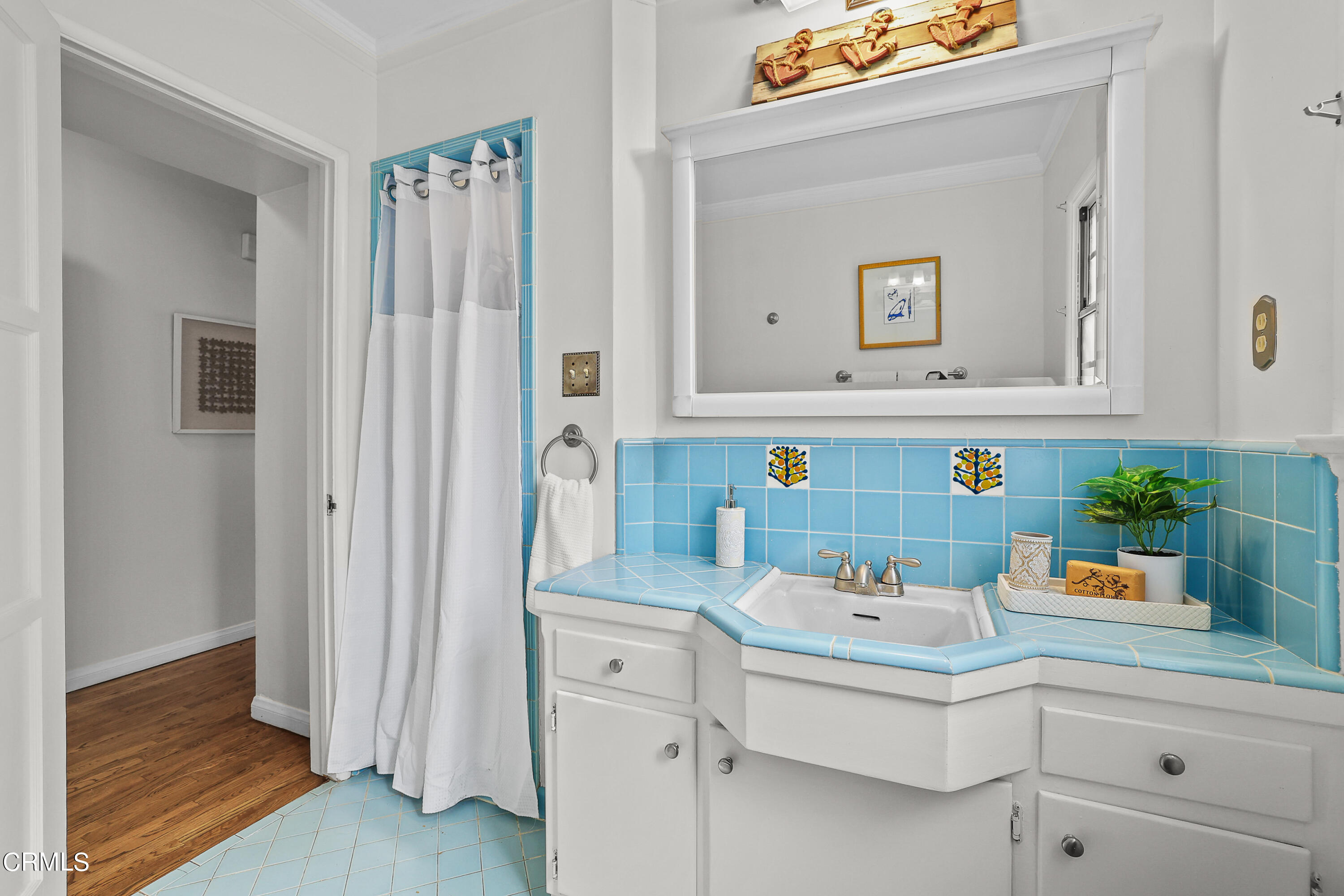 1210 Oak Cir Drive Glendale, CA 91208 - Photo 21 of 27 Print_24