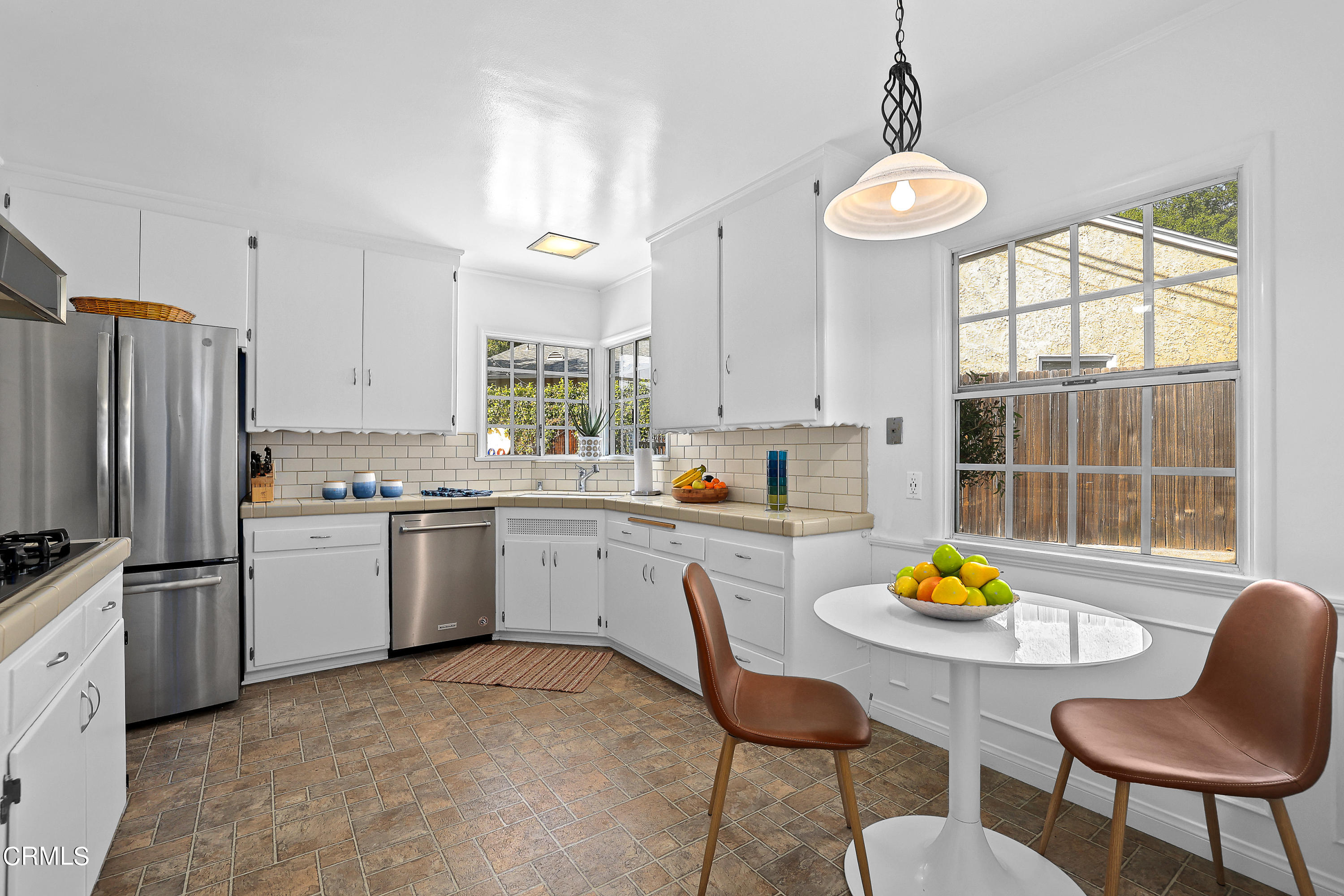 1210 Oak Cir Drive Glendale, CA 91208 - Photo 8 of 27 Print_13