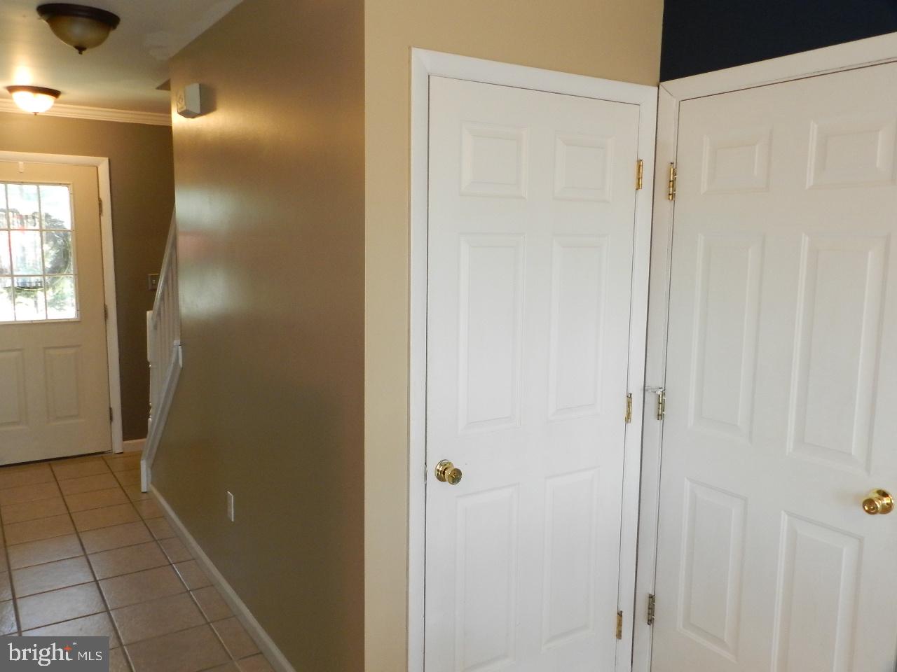 1439 Colonial Road Harrisburg, PA 17112 - Photo 14 of 27 Gallery Image 14