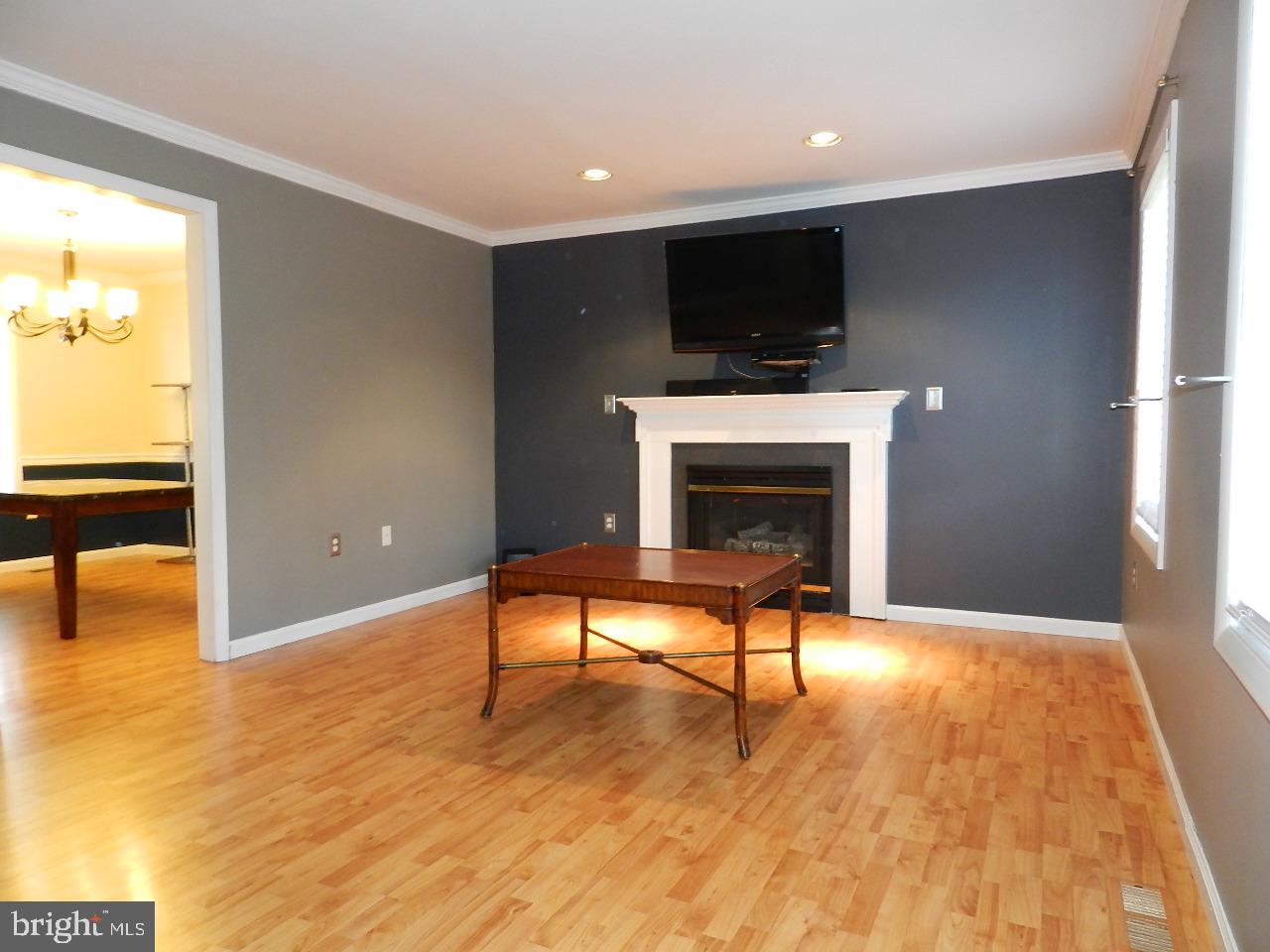 1439 Colonial Road Harrisburg, PA 17112 - Photo 3 of 27 Gallery Image 3