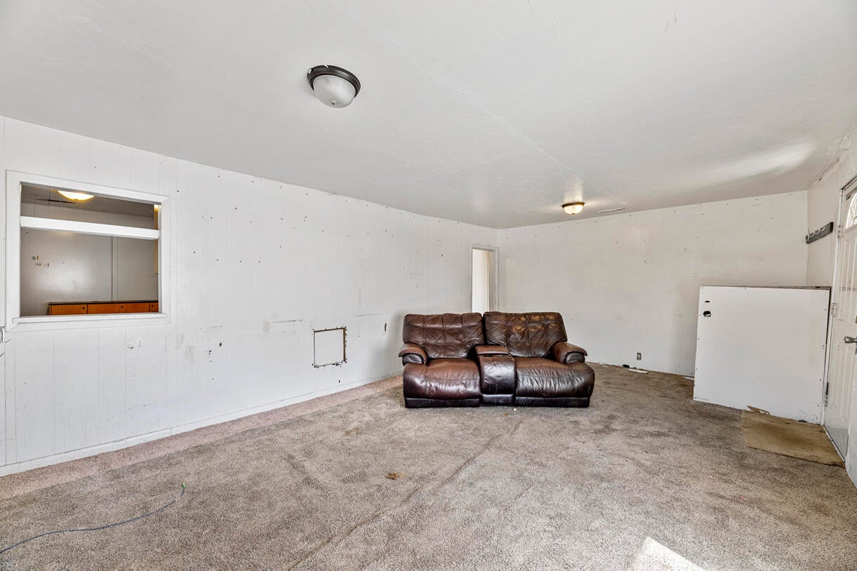 340 Freeman Road Central Point, OR 97502 - Photo 15 of 22 DSC_5703
