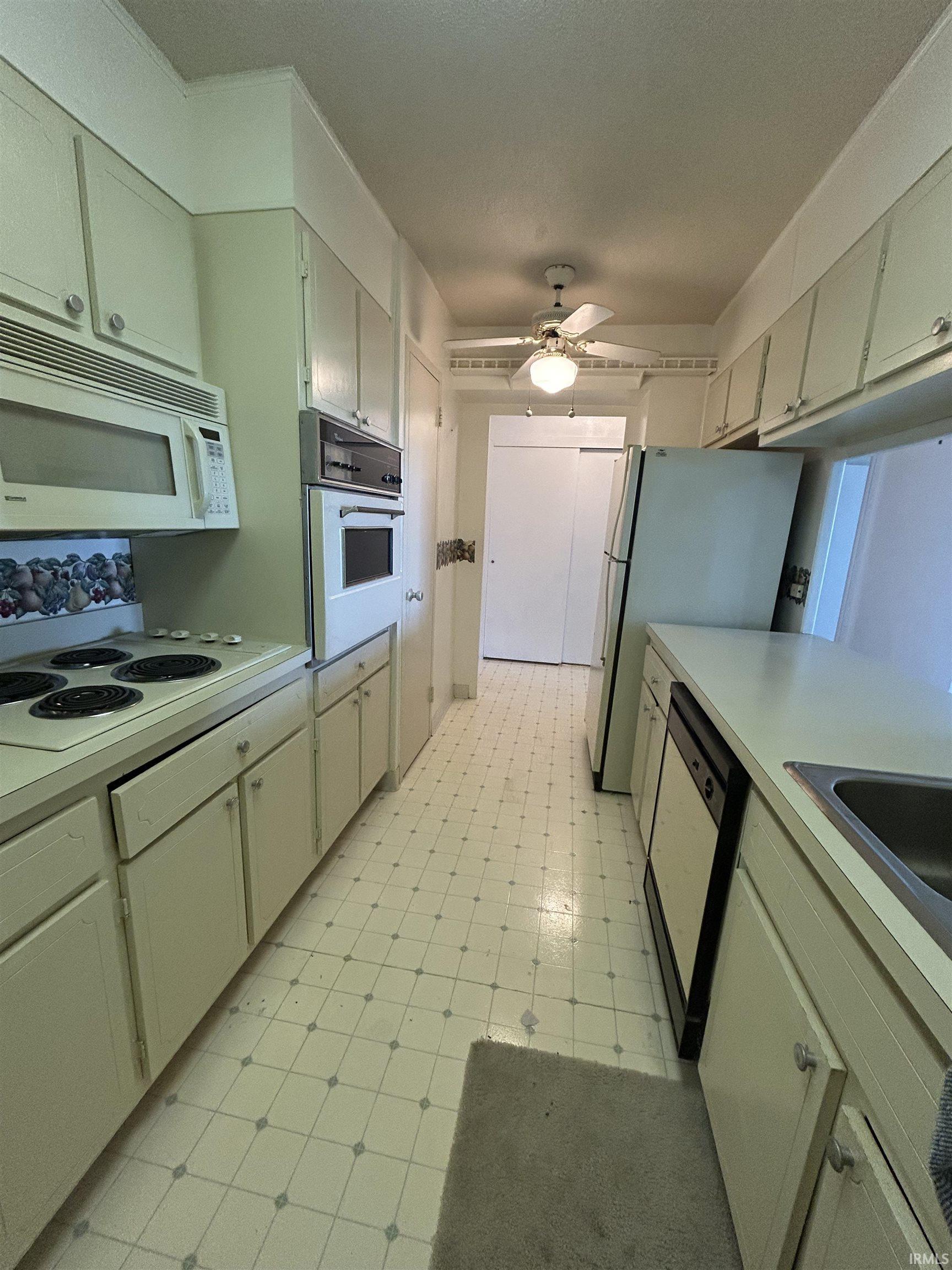 1100 Erie Avenue, Unit 509 Evansville, IN 47715 - Photo 11 of 22