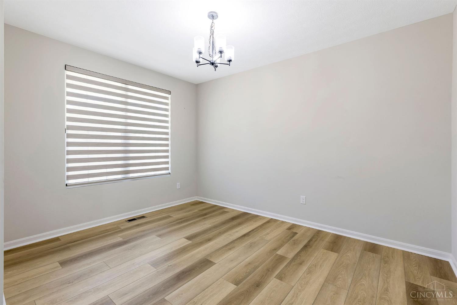 1291 Heather Ridge Cincinnati, OH 45233 - Photo 6 of 53 Gallery Image 6