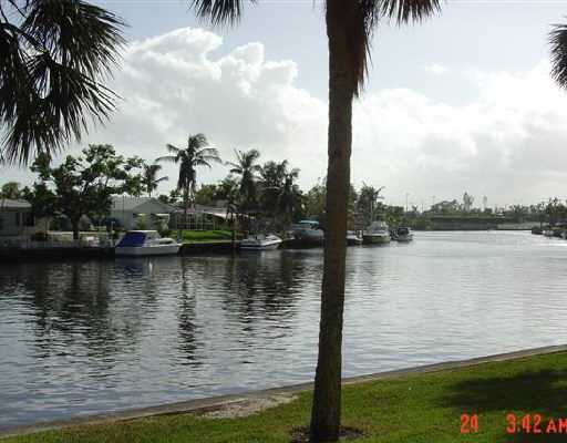 18 Royal Palm Way, Unit 103 Boca Raton, FL 33432 - Photo 1 of 9 Primary Photo