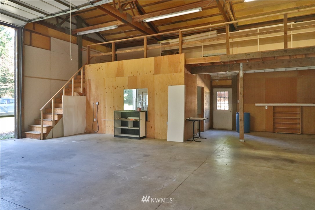 51 Quail Run Road Stevenson, WA 98648 - Photo 28 of 31 a view of an empty room with stairs