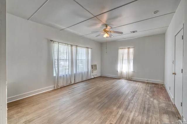 $155,000 | 137 West Garden Street, Uvalde, TX 78801