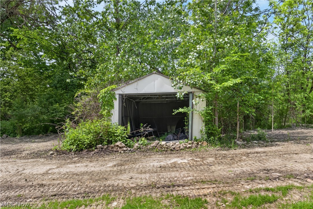 16519 Albion Road Strongsville, OH 44136 - Photo 48 of 50