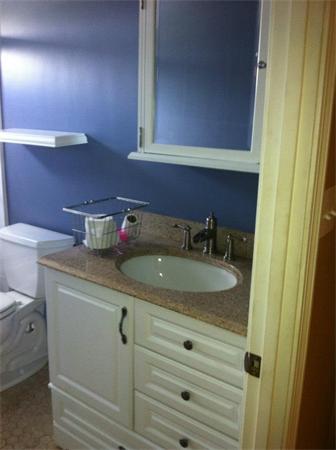 4 Walker Road, Unit 5 North Andover, MA 01845 - Photo 2 of 7 Gallery Image 2