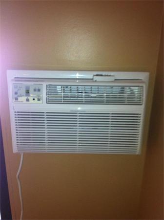 4 Walker Road, Unit 5 North Andover, MA 01845 - Photo 3 of 7 Gallery Image 3